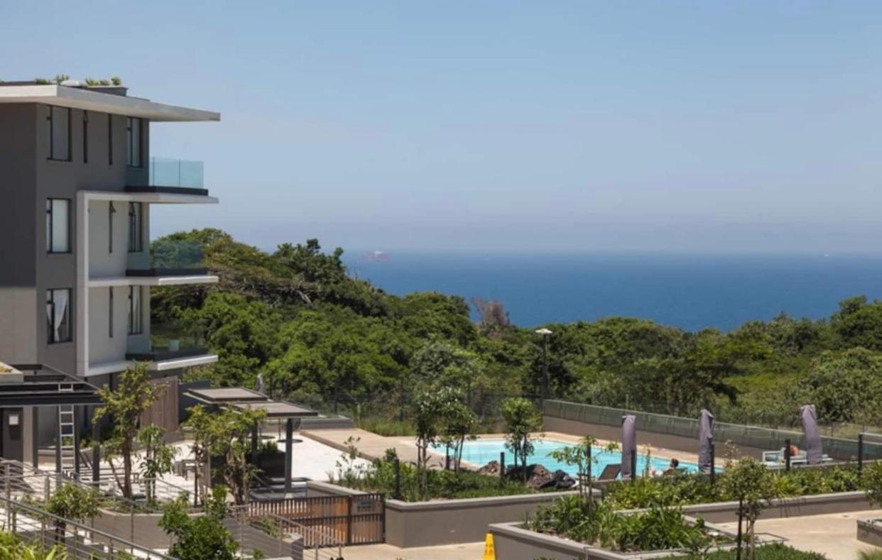 Апартаменты Coral Point Умхланга Экстерьер фото